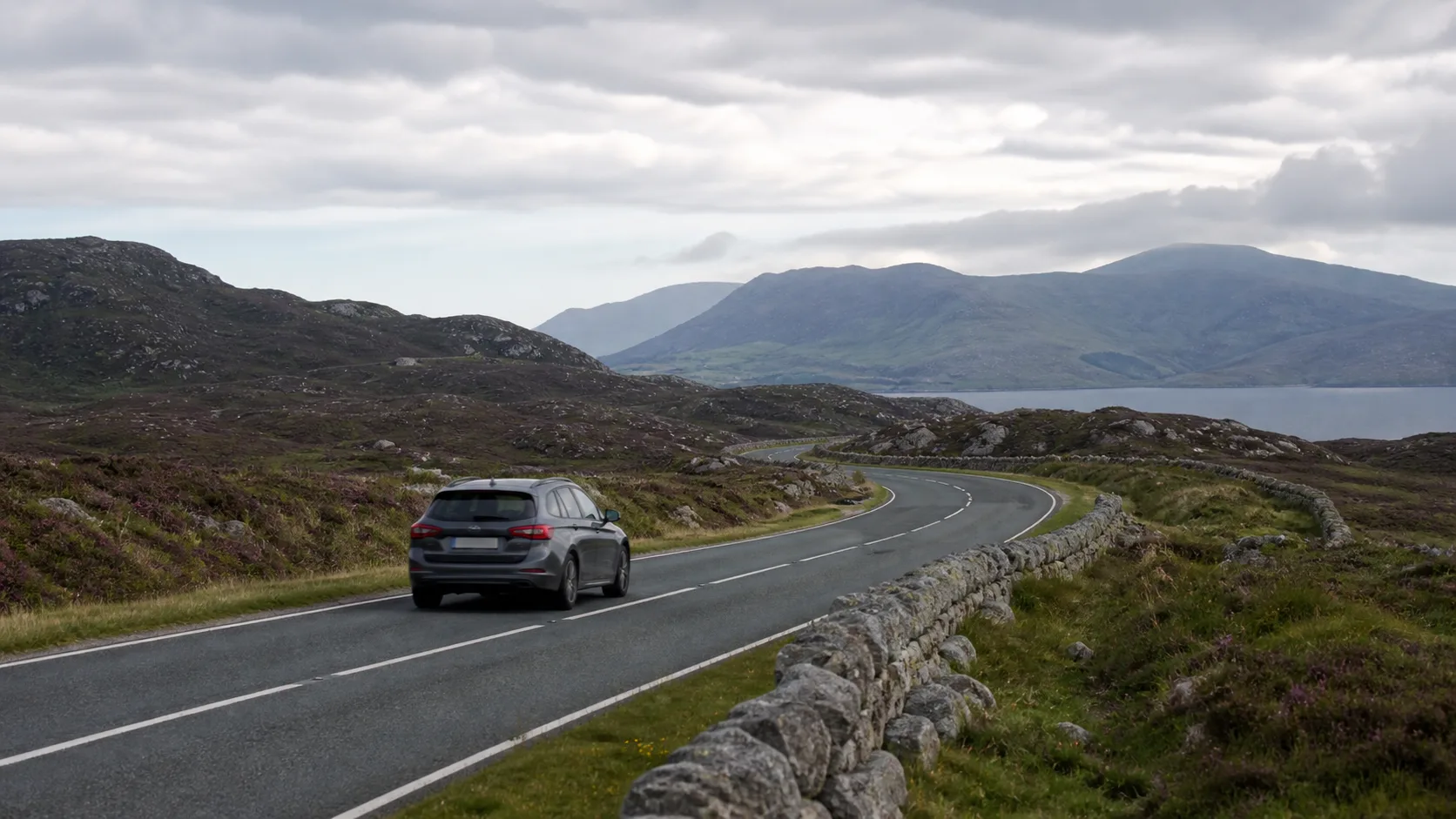Illustrative UK & Ireland car hire scene